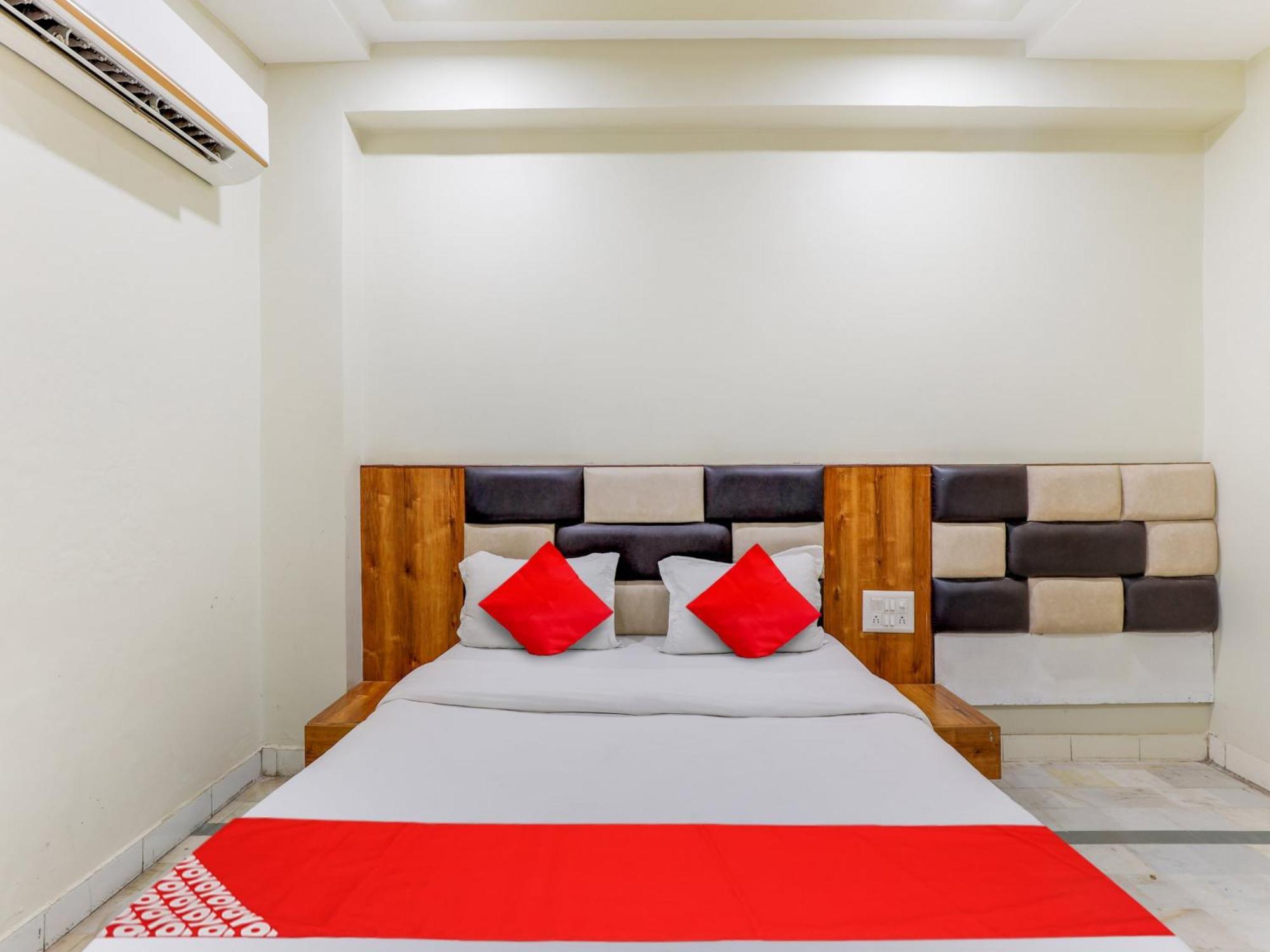 Hotel O Asopalav Naroda Екстер'єр фото