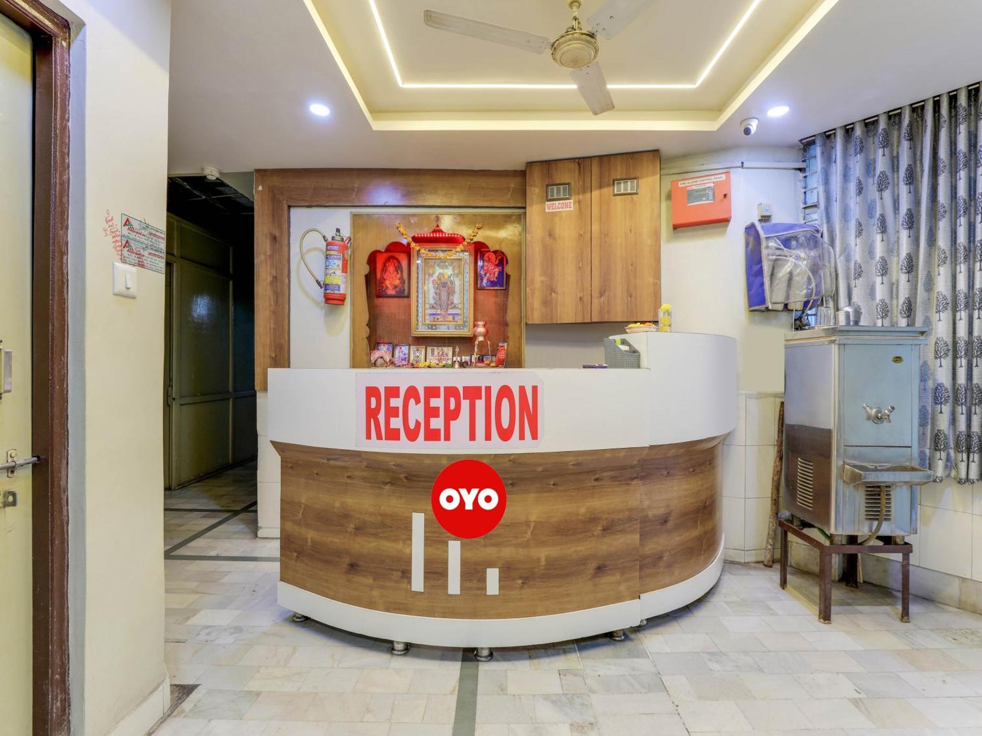 Hotel O Asopalav Naroda Екстер'єр фото