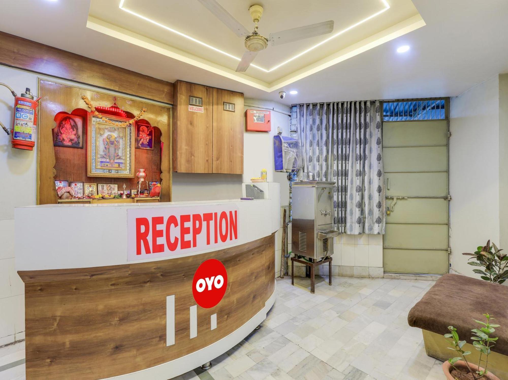 Hotel O Asopalav Naroda Екстер'єр фото